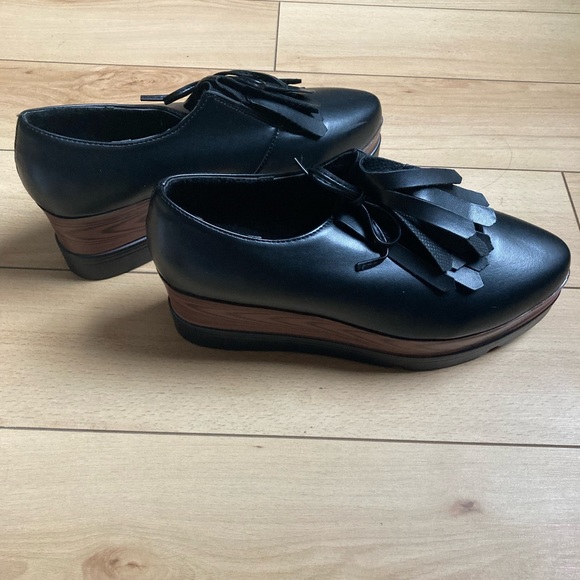 Oxford style platform - Picture 2 of 3